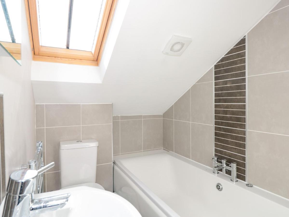 Upper 3 Daire Dartmouth Dış mekan fotoğraf