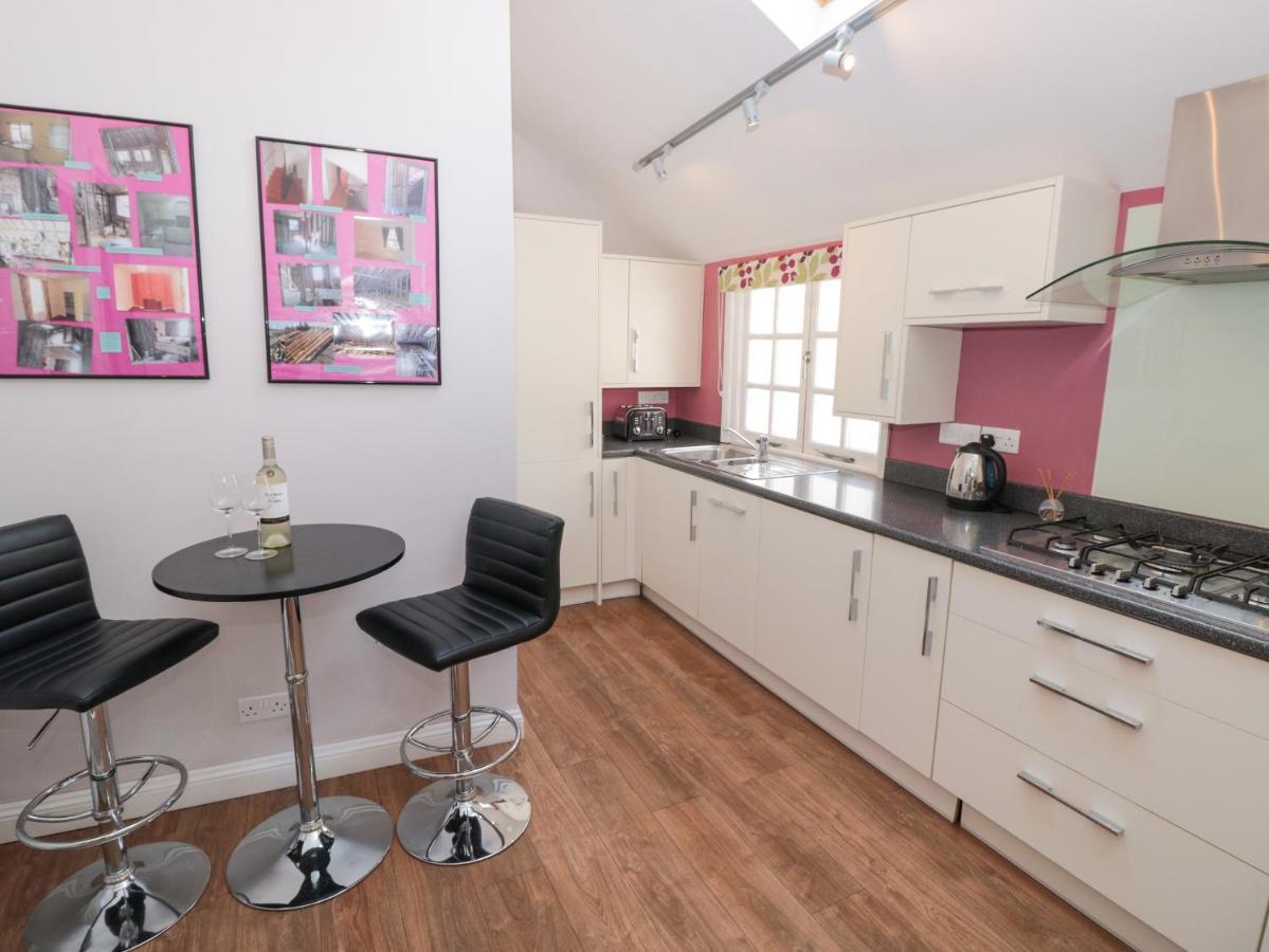 Upper 3 Daire Dartmouth Dış mekan fotoğraf