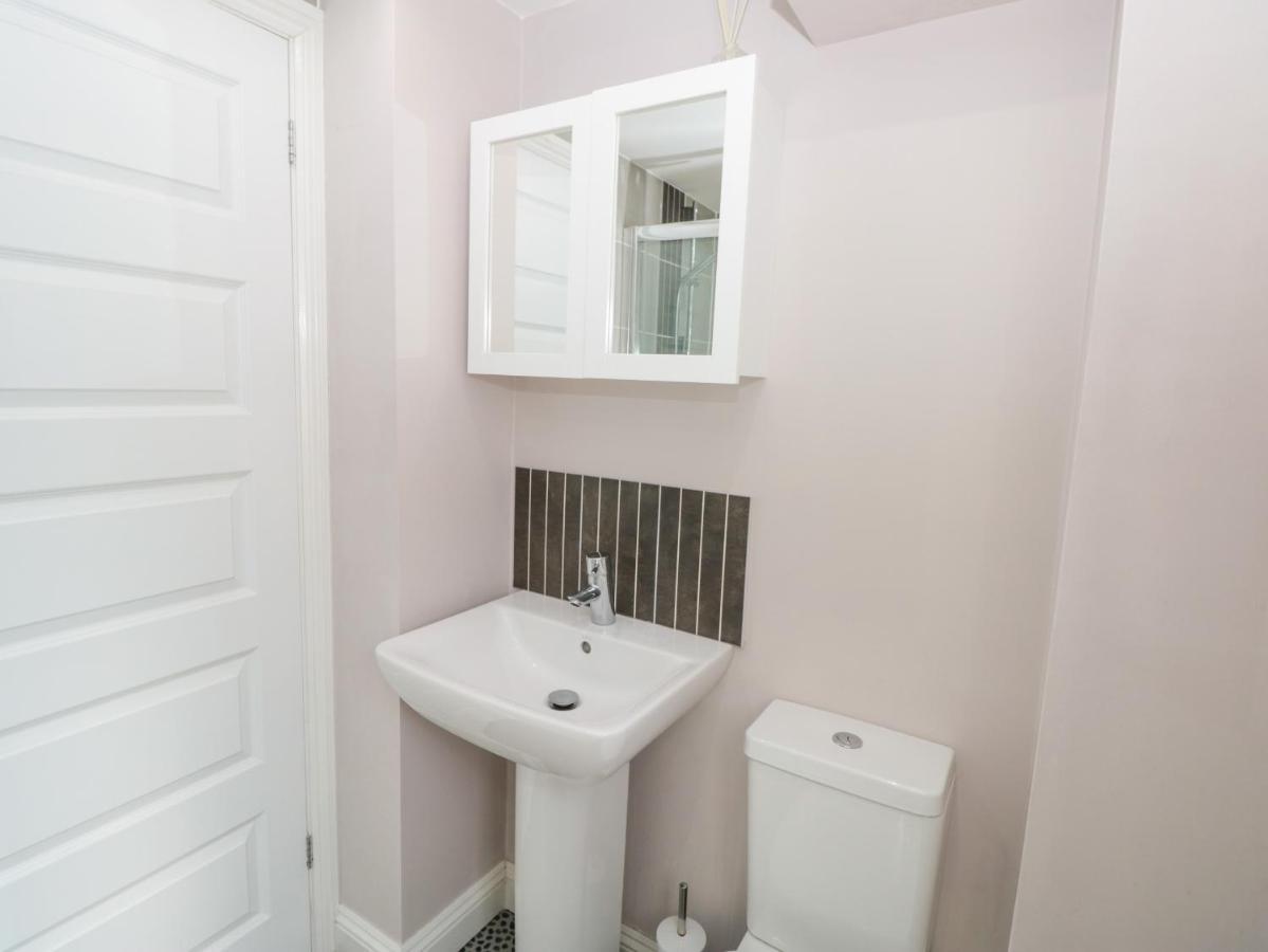 Upper 3 Daire Dartmouth Dış mekan fotoğraf